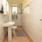 Veranda House